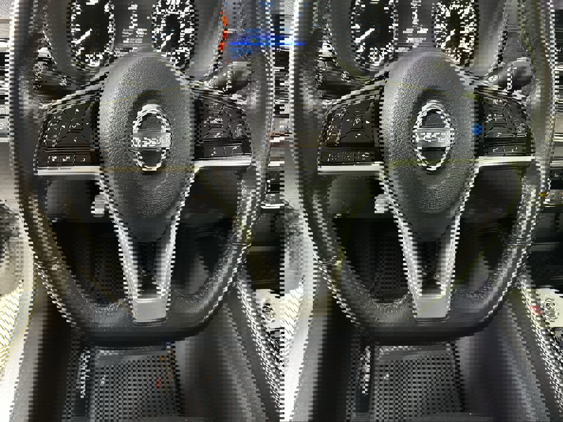 Used 2023 Nissan Altima 2.5 SV w/ SV Premium Package image 47