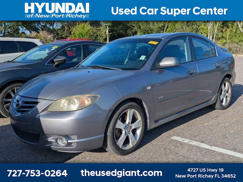Used 2005 MAZDA MAZDA3 s w/ Moonroof & 6-CD Pkg FWD video 1