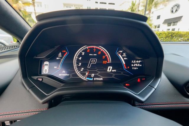 Used 2022 Lamborghini Huracan EVO image 65
