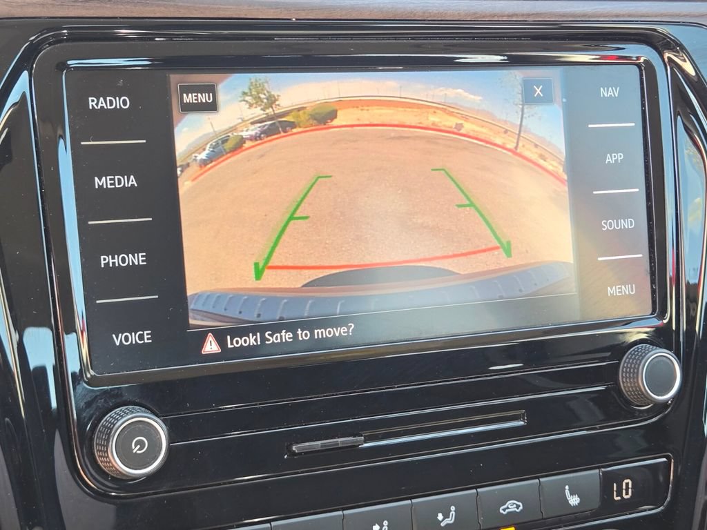 Used 2020 Volkswagen Passat 2.0T SEL FWD image 21
