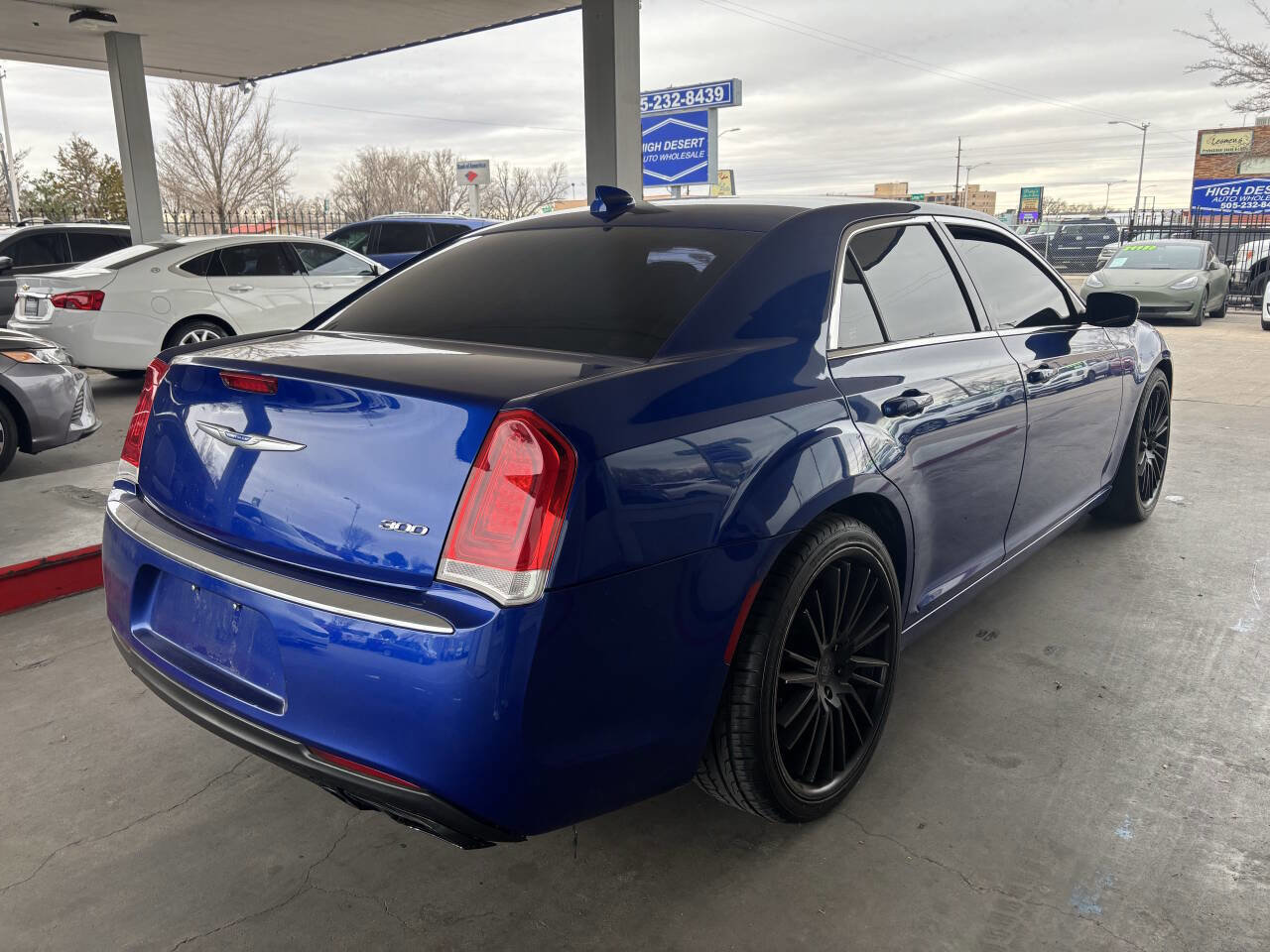 Used 2019 Chrysler 300 Touring image 21