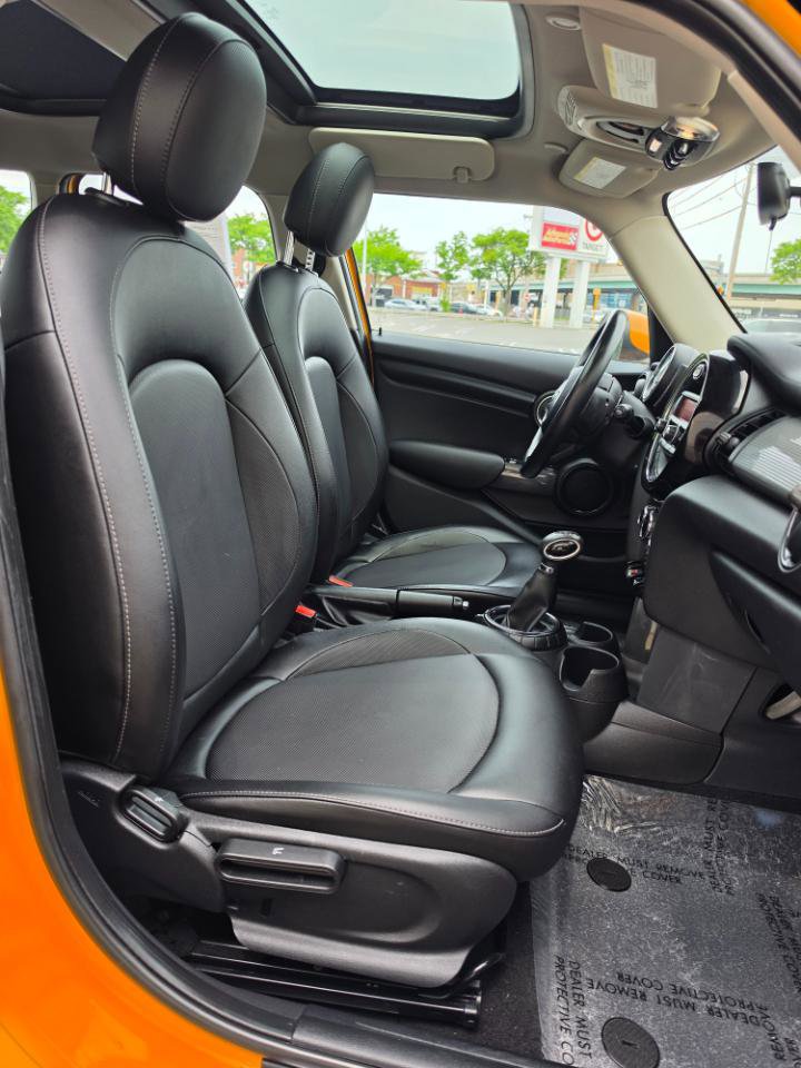 Used 2016 MINI Cooper 4-Door Hardtop FWD image 14