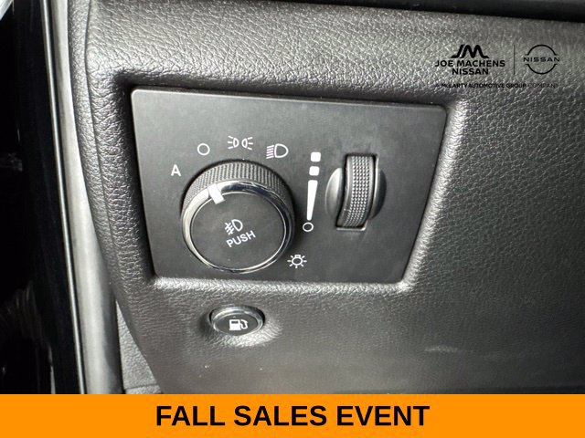 Used 2019 Jeep Grand Cherokee Altitude AWD/4WD image 48