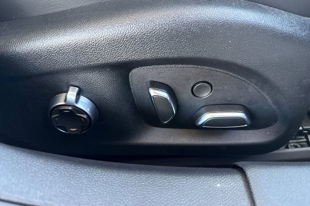 Used 2025 Cadillac CT5 Premium Luxury image 28