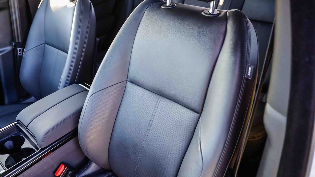 Used 2024 Land Rover Range Rover Velar Dynamic SE image 29