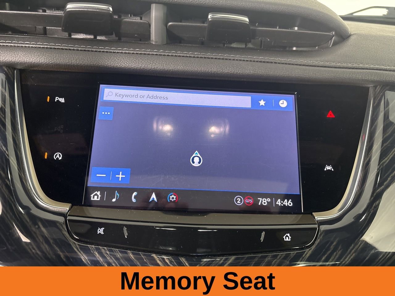 Used 2025 Cadillac XT6 Premium Luxury image 18