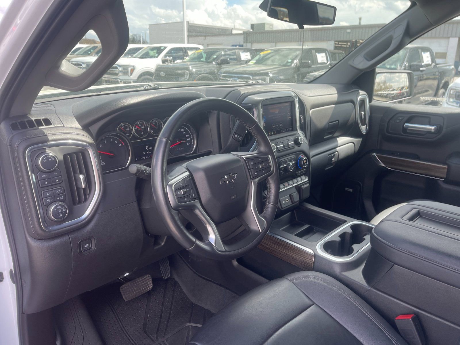 Used 2021 Chevrolet Silverado 1500 RST w/ True North Edition Plus image 11