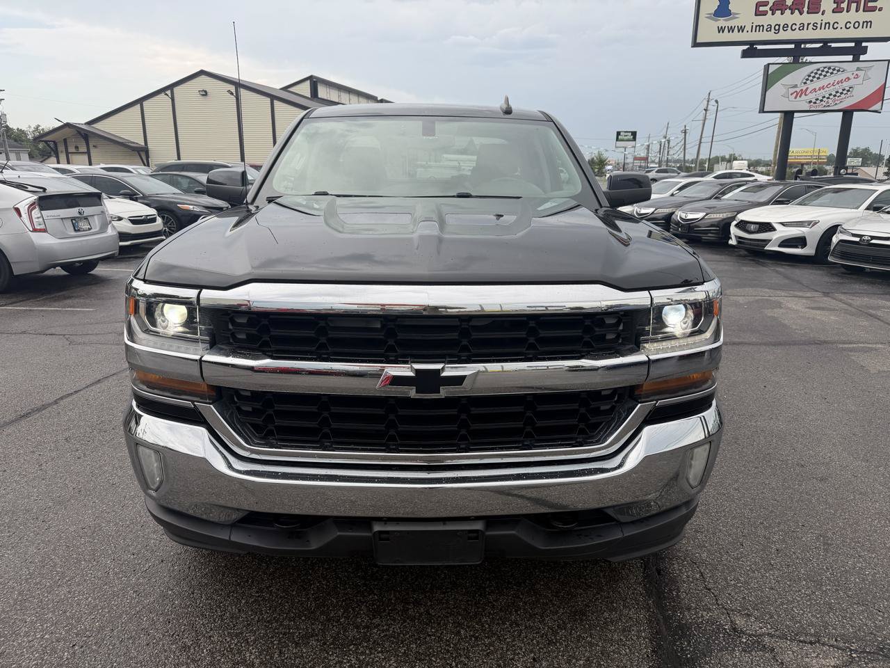Used 2017 Chevrolet Silverado 1500 LT w/ All Star Edition AWD/4WD image 3