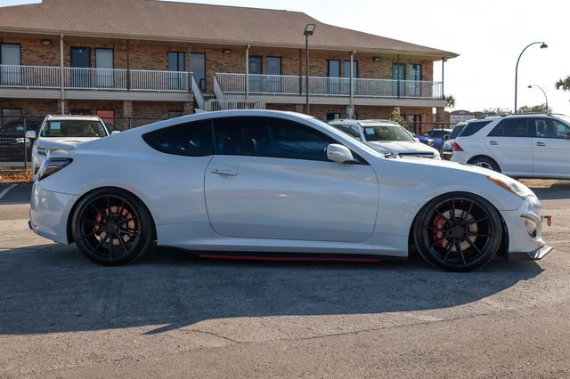 Used 2013 Hyundai Genesis 3.8 image 15