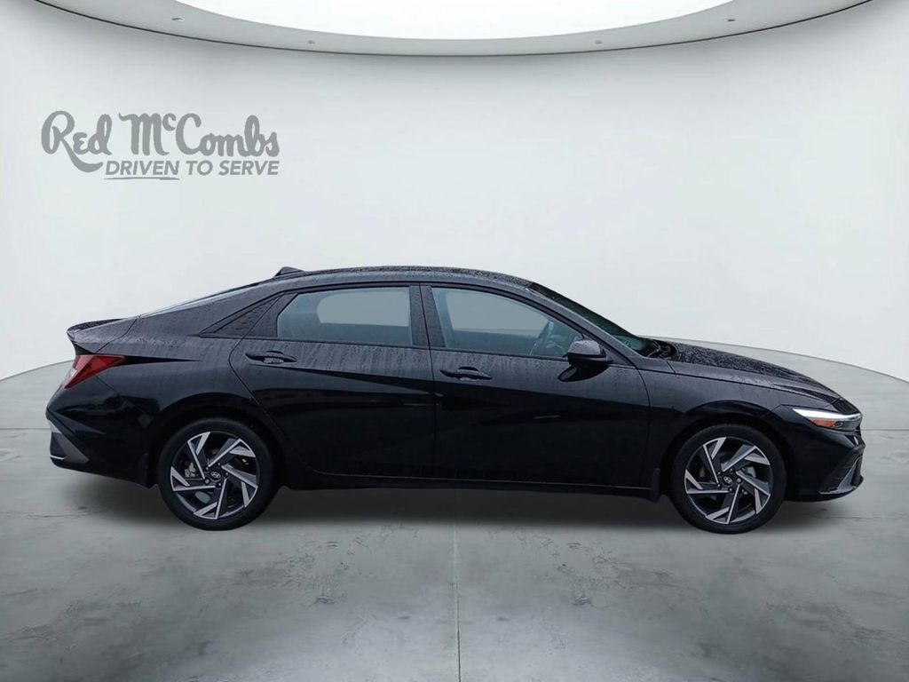 Certified 2025 Hyundai Elantra Sport FWD image 6