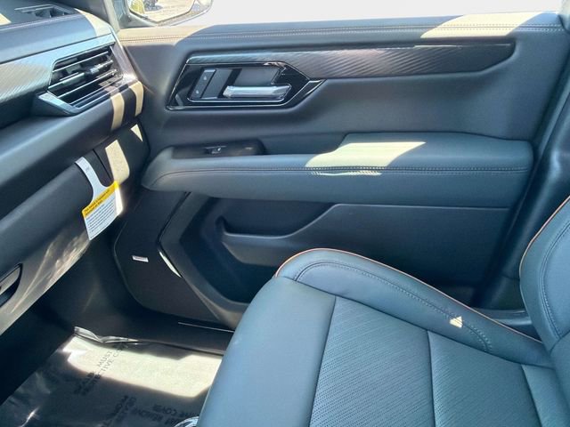 New 2026 GMC Yukon AT4 w/ AT4 Premium Plus Package image 24