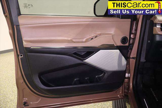Used 2025 Lincoln Navigator Black Label AWD/4WD image 35