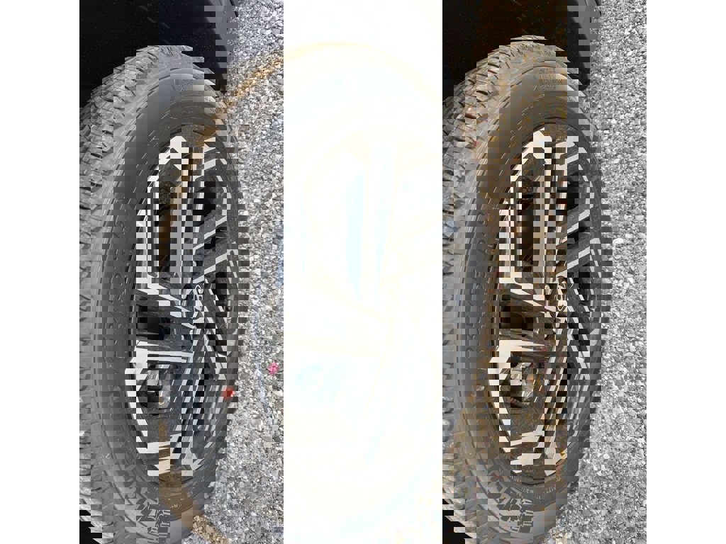 New 2025 Hyundai Tucson Limited image 25