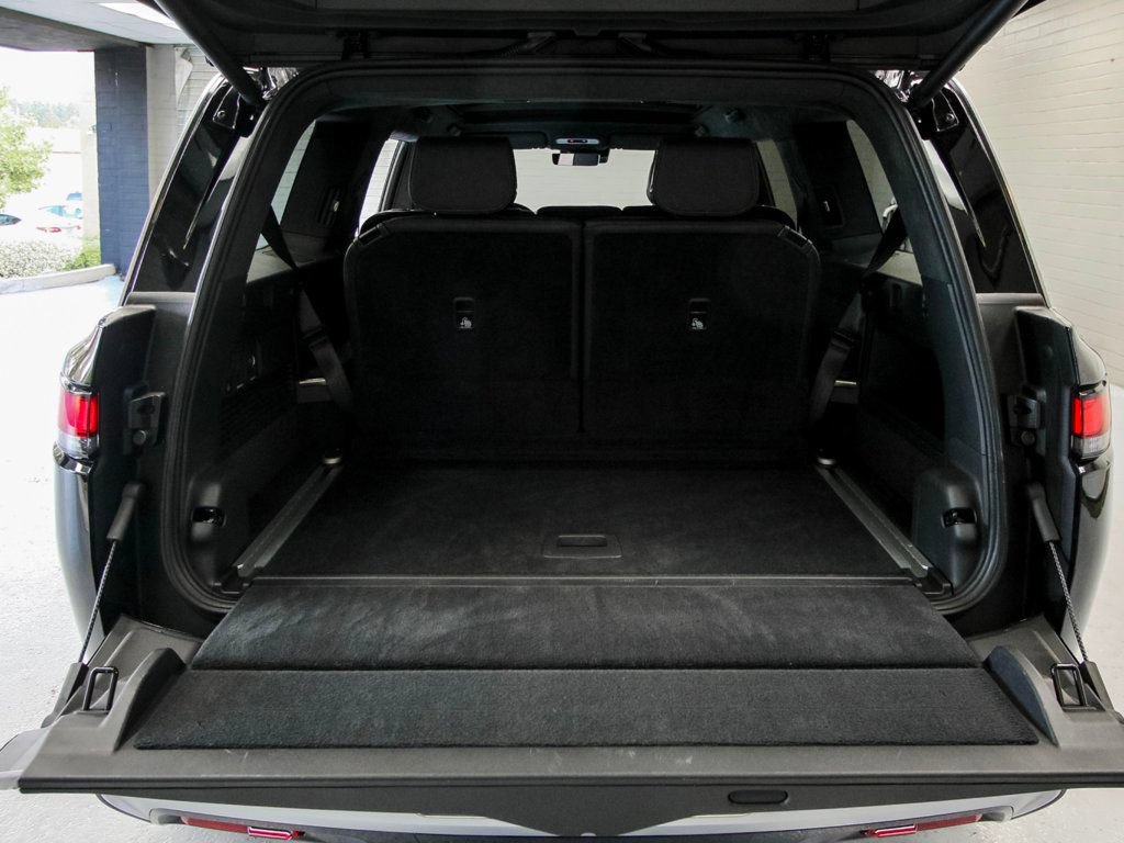 Used 2025 Rivian R1S Adventure AWD/4WD image 30