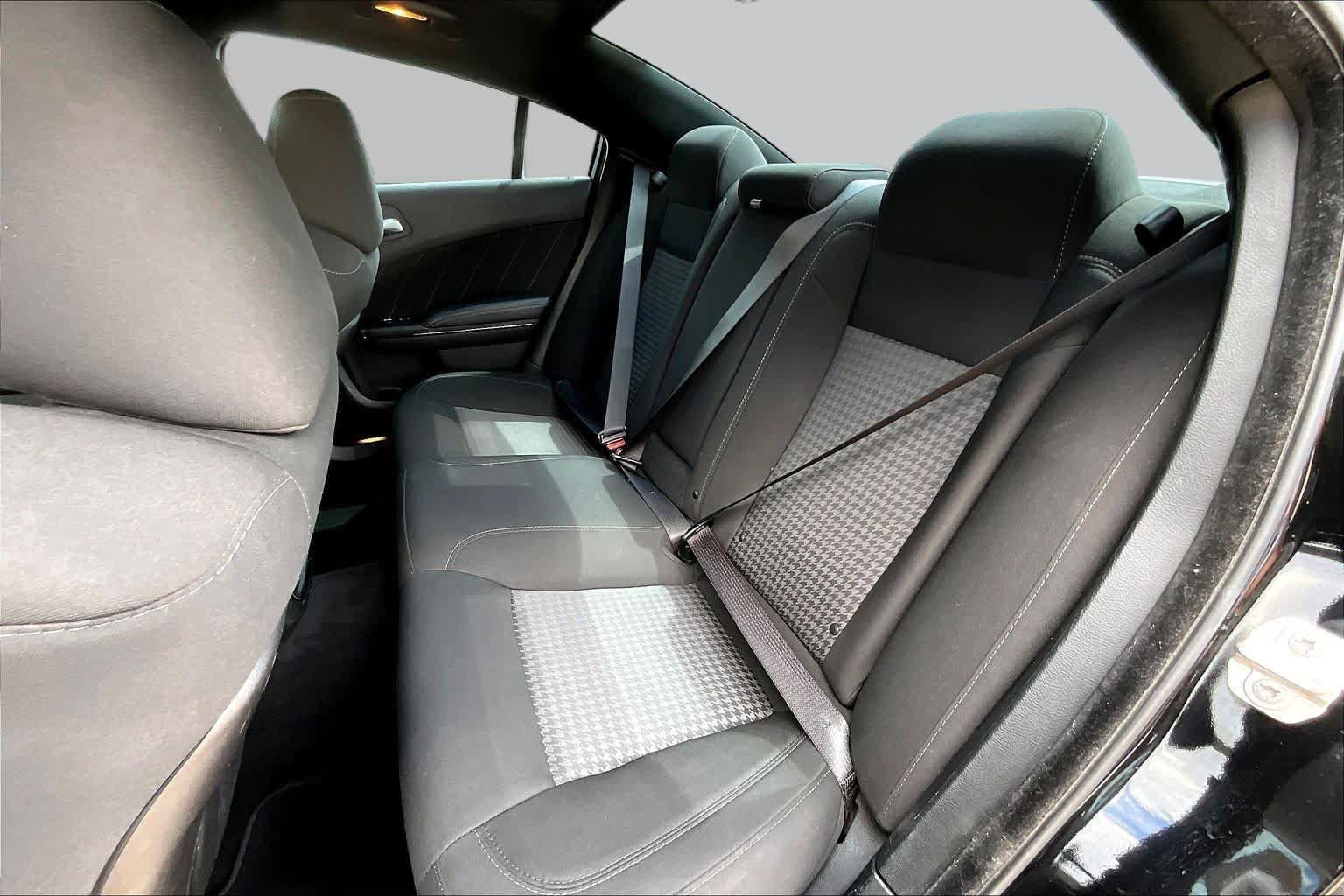 Used 2022 Dodge Charger GT w/ Blacktop Package RWD image 19