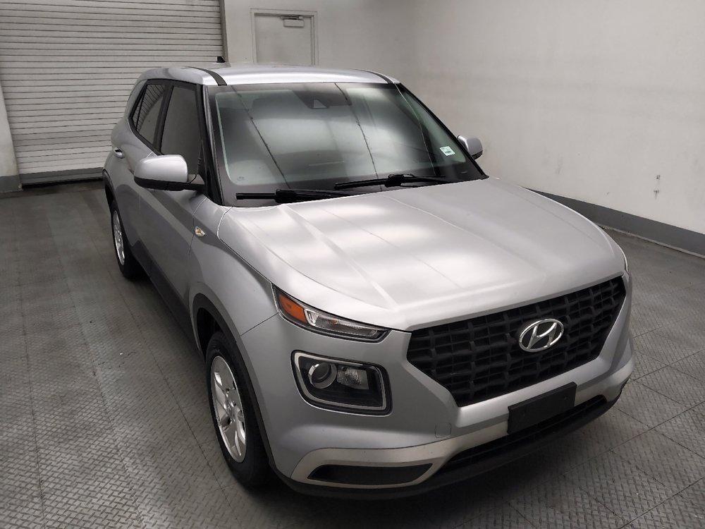 Used 2021 Hyundai Venue SE FWD image 13