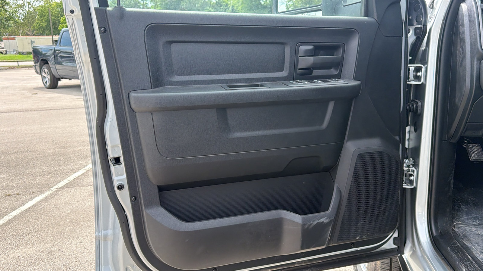 New 2026 RAM 2500 Tradesman AWD/4WD image 9