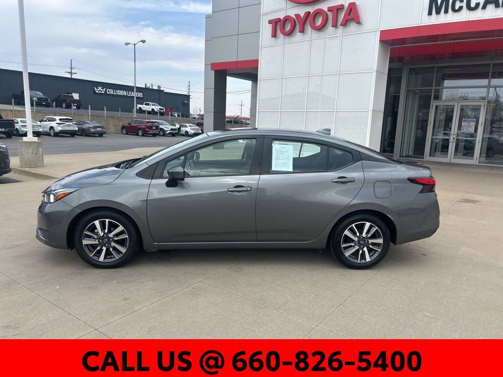Used 2023 Nissan Versa SV image 11