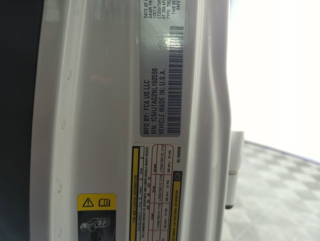 Used 2022 Jeep Gladiator Willys image 38