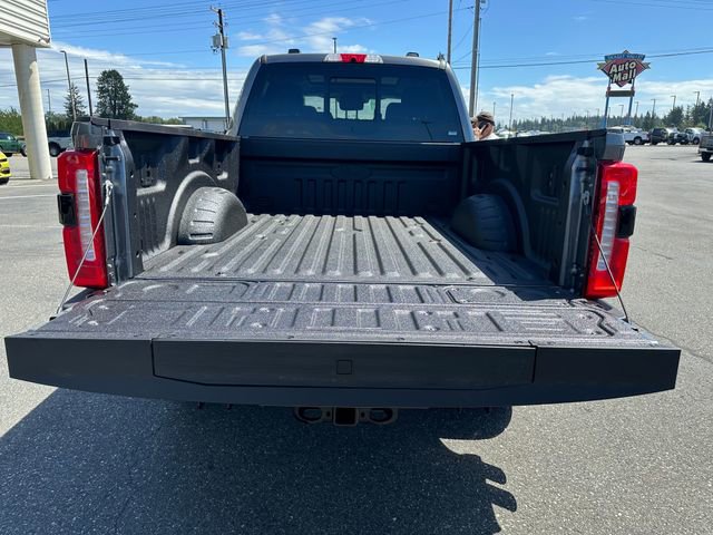 New 2025 Ford F350 XLT w/ Black Appearance Package image 18