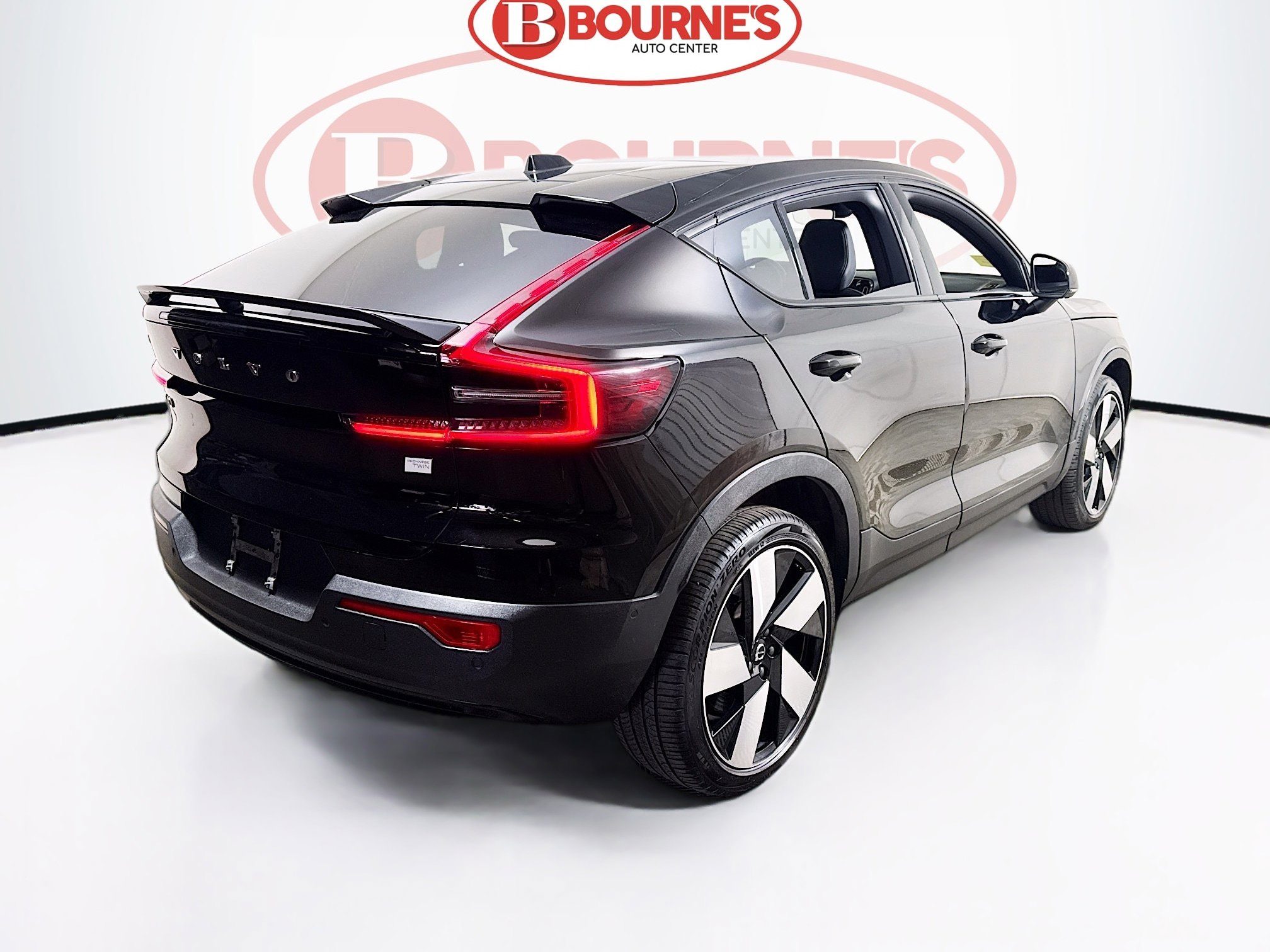 Used 2022 Volvo C40 P8 Recharge Ultimate AWD/4WD image 11