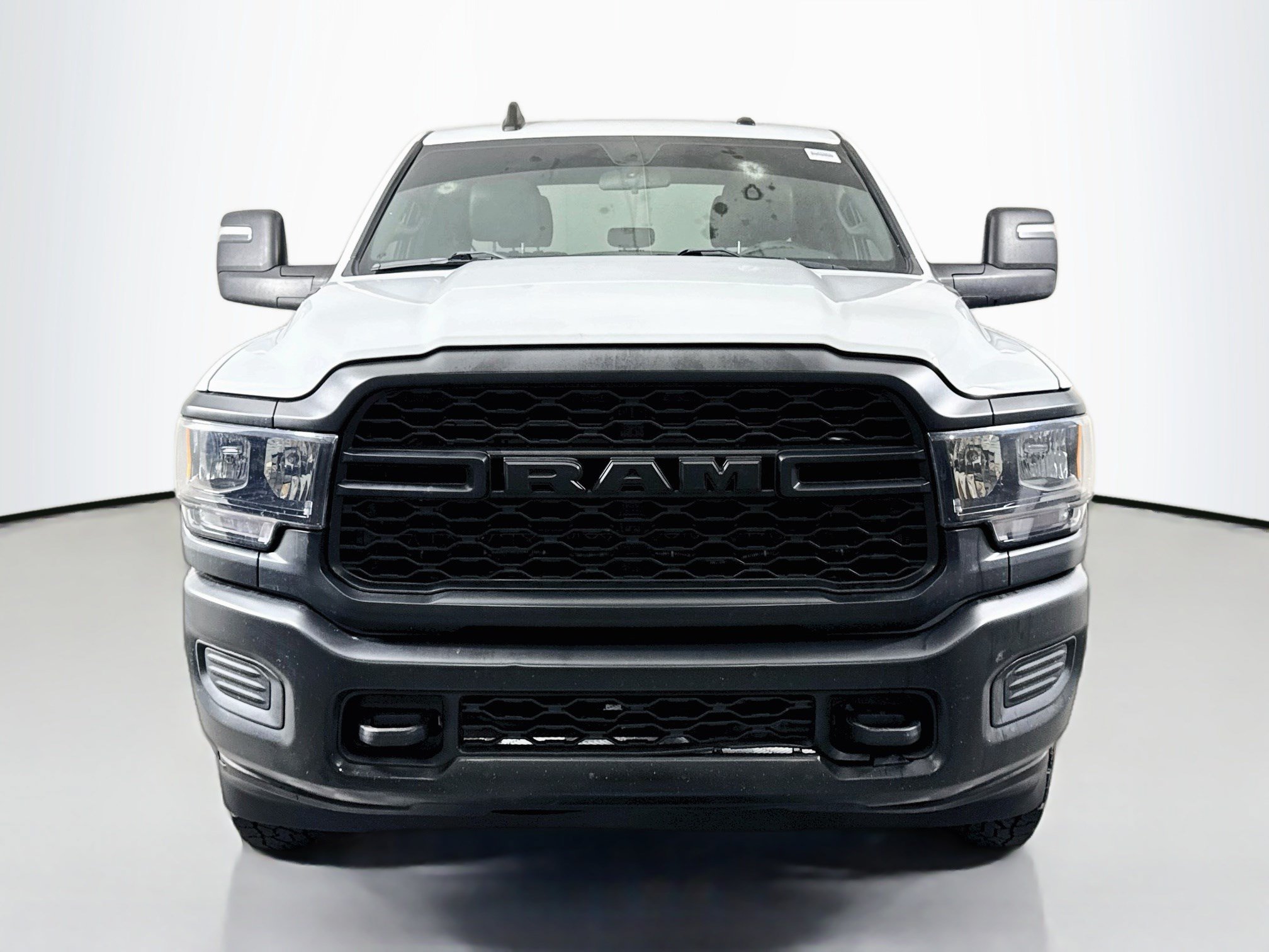 Used 2024 RAM 2500 Tradesman w/ Protection Group AWD/4WD image 2