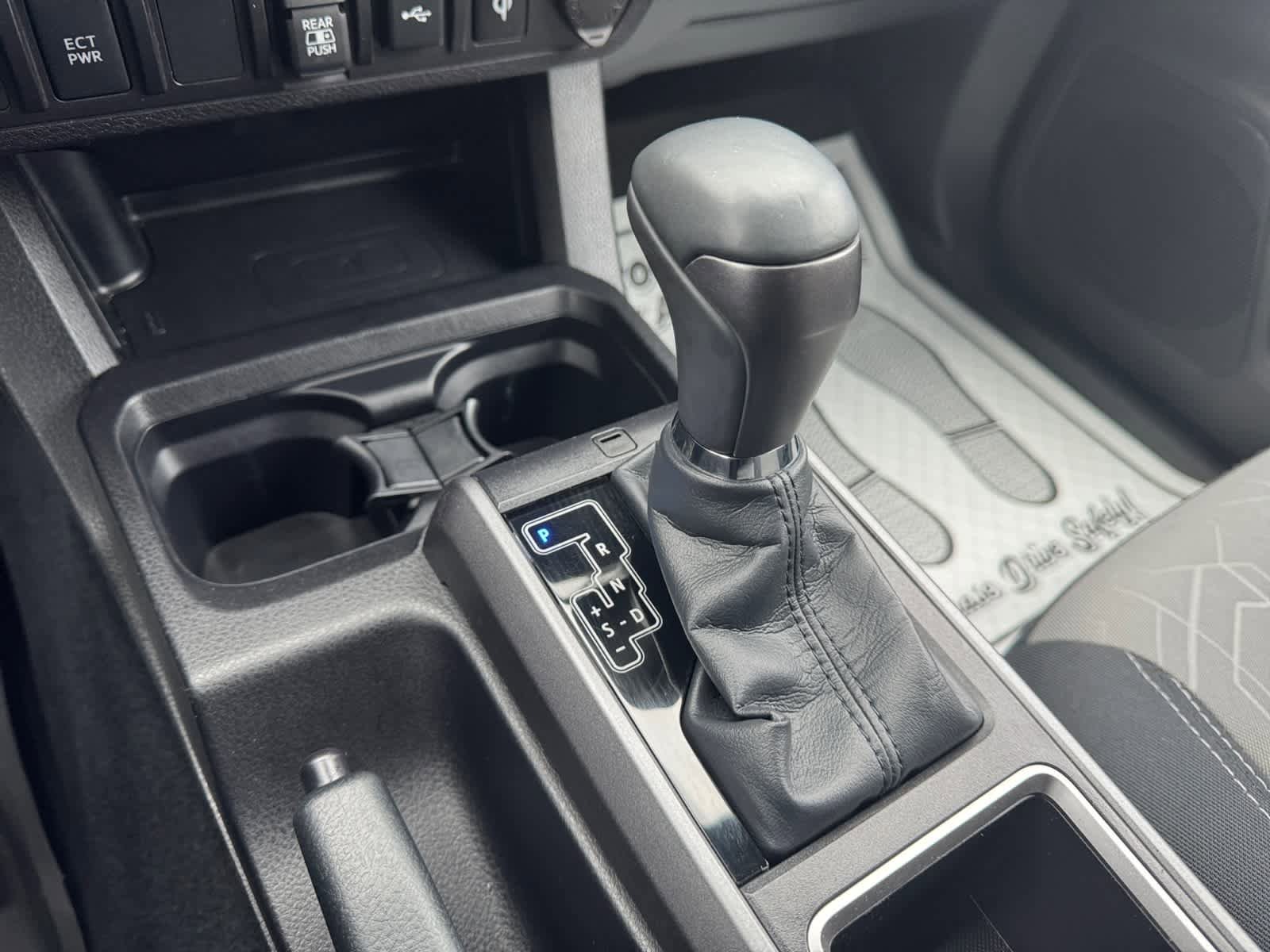 Used 2022 Toyota Tacoma TRD Sport AWD/4WD image 6
