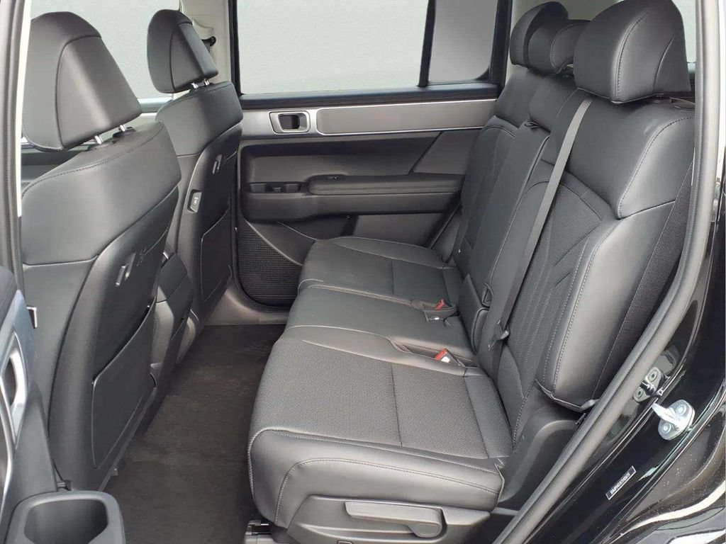 New 2026 Hyundai Santa Fe SEL FWD image 10