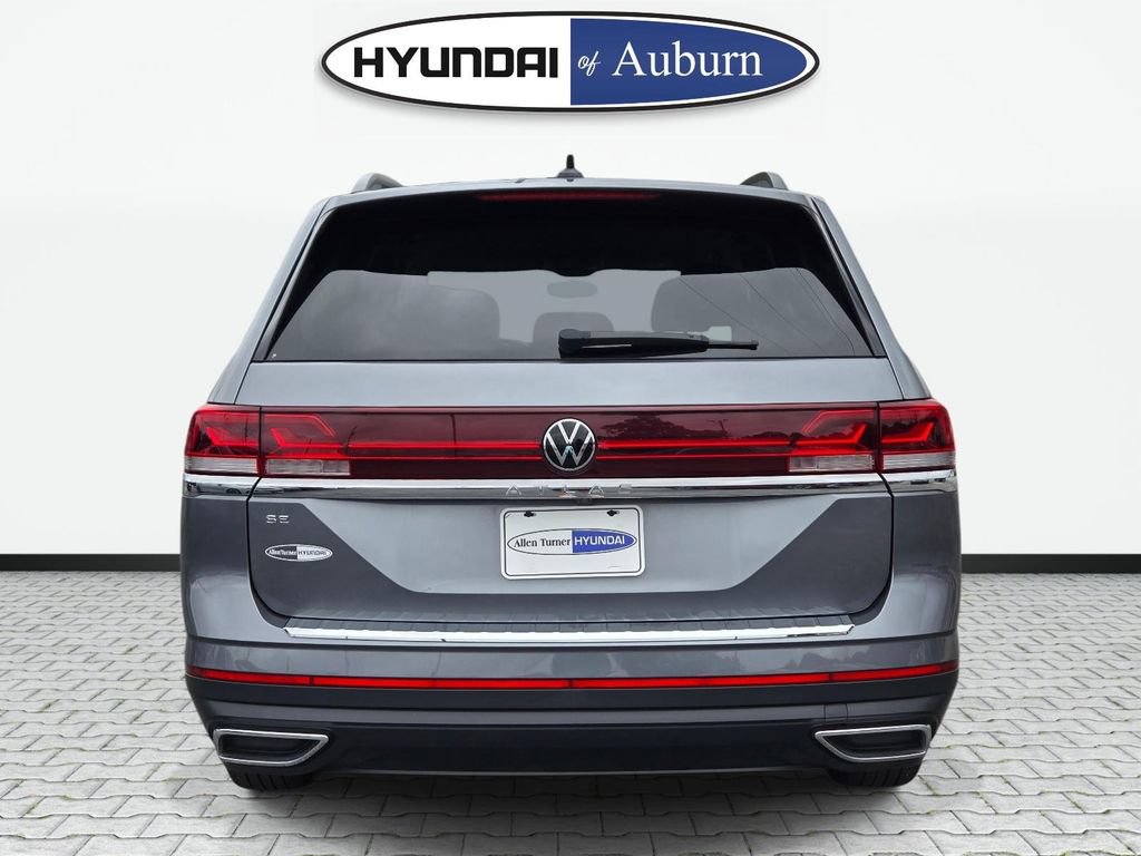 Used 2025 Volkswagen Atlas SE FWD image 6