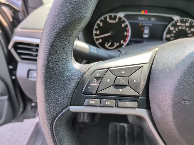 Used 2024 Nissan Altima 2.5 SV FWD image 15