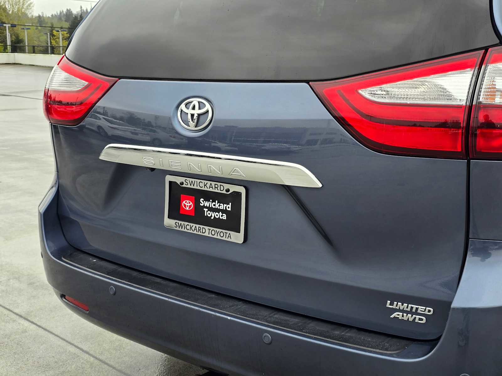 Used 2017 Toyota Sienna Limited Premium AWD/4WD image 13