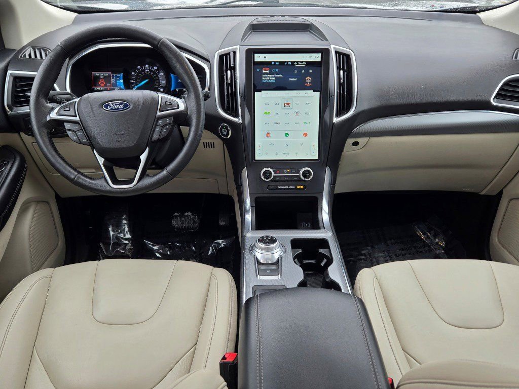 Used 2021 Ford Edge Titanium w/ Class II Trailer Tow Package AWD/4WD image 19