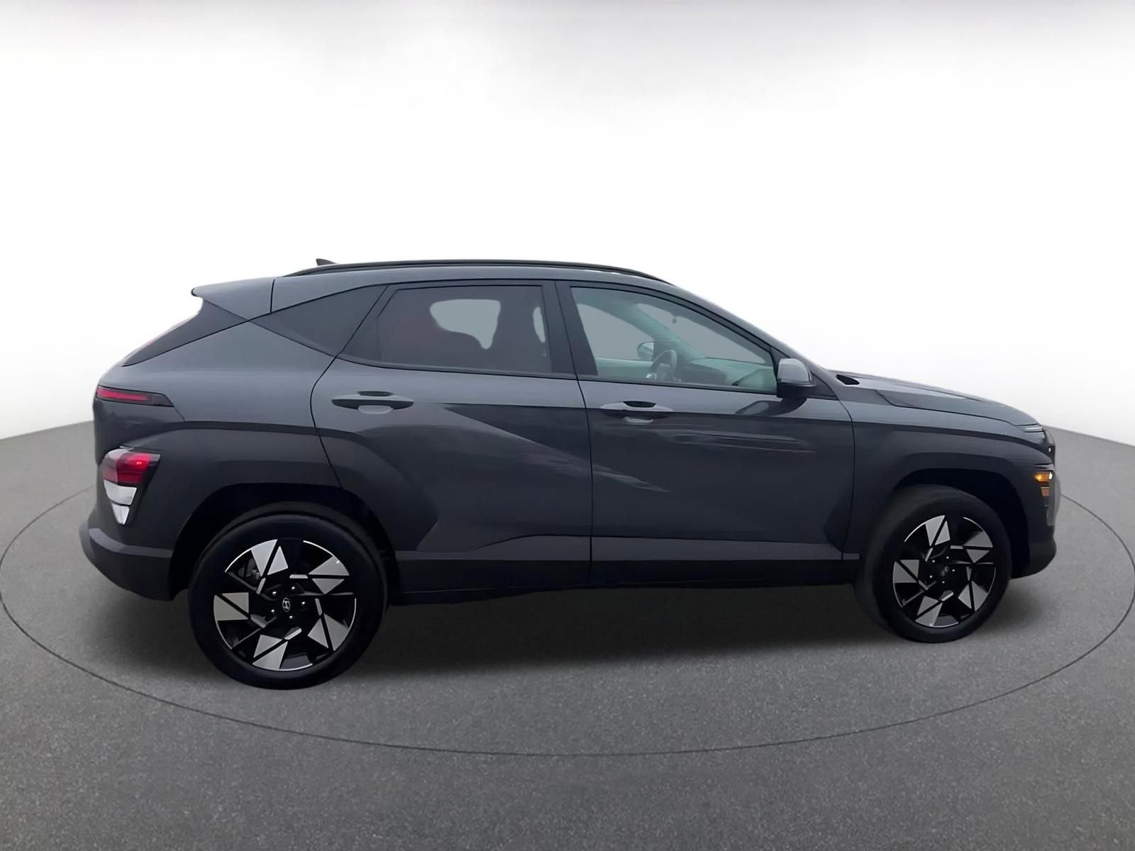 Used 2025 Hyundai Kona SEL image 16