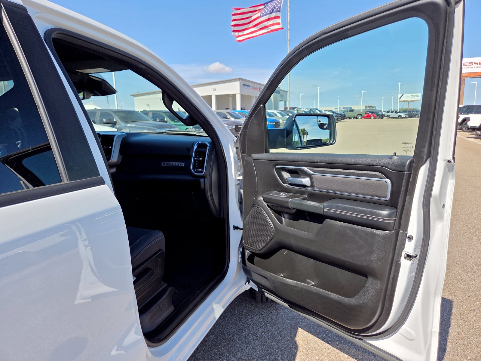 Used 2025 RAM 1500 Big Horn AWD/4WD image 21