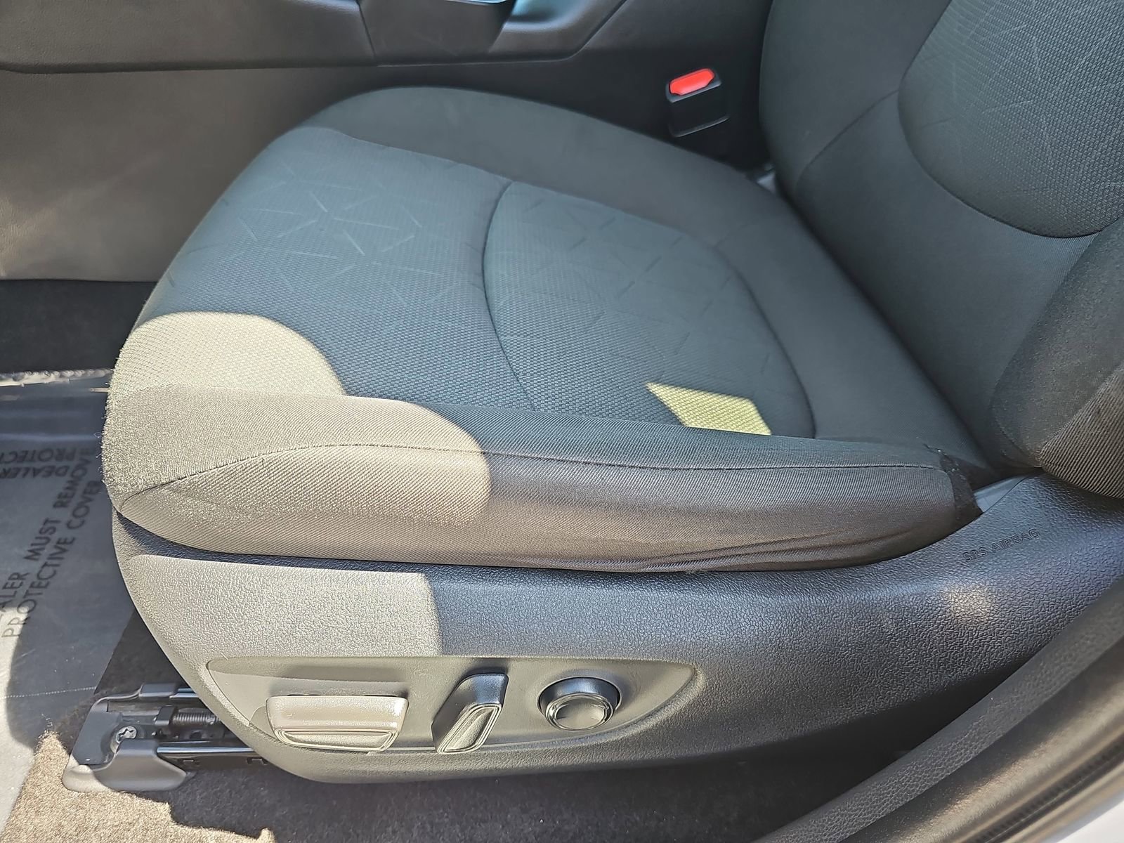 Used 2023 Toyota RAV4 XLE AWD/4WD image 27