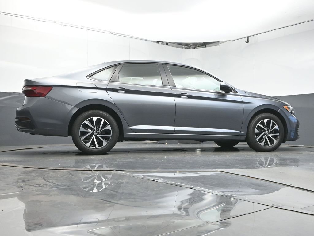 Used 2024 Volkswagen Jetta S image 35