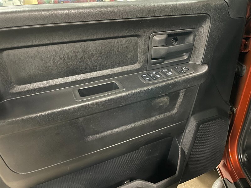 Used 2013 RAM 1500 ST w/ SXT Appearance Group AWD/4WD image 19