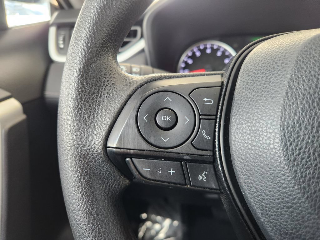Used 2021 Toyota RAV4 XLE w/ Convenience Package FWD image 26