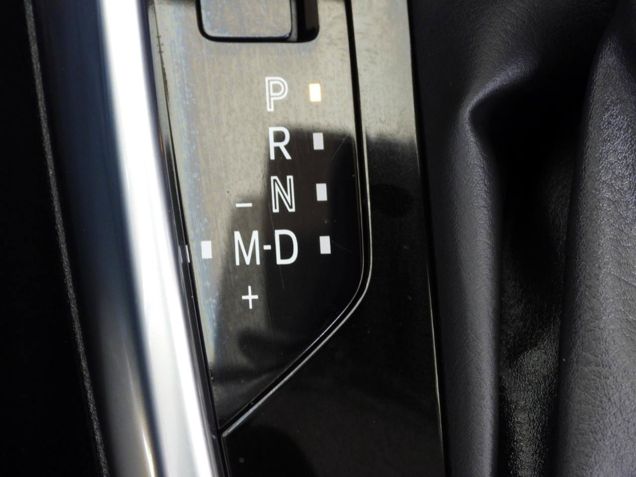 Used 2020 Toyota Yaris XLE FWD image 57