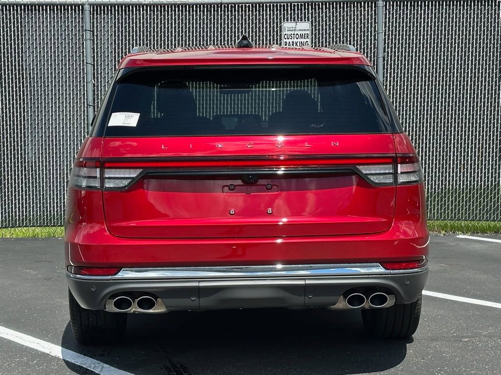 New 2026 Lincoln Aviator Reserve w/ Luxury Package AWD/4WD image 4