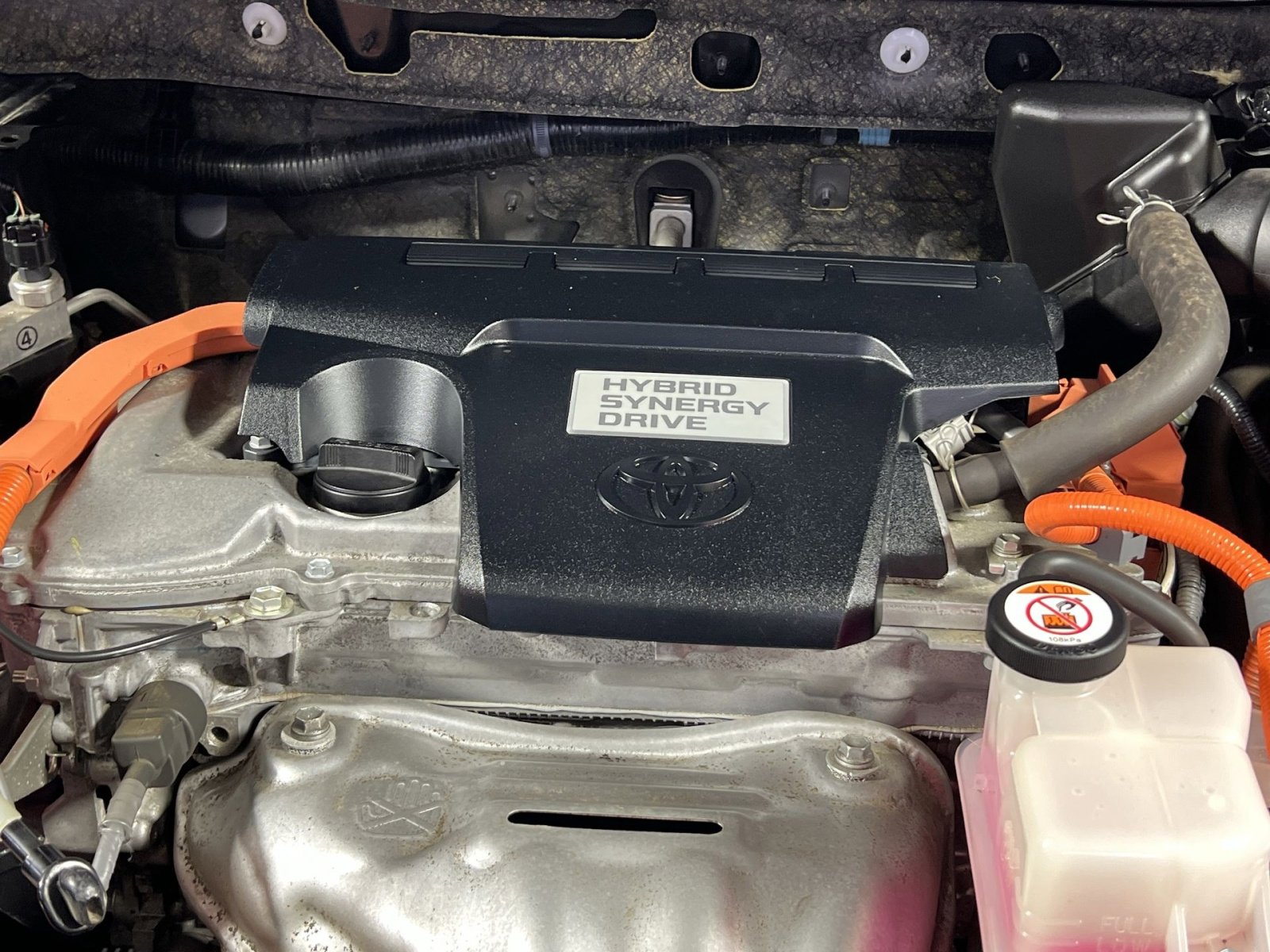 Used 2018 Toyota RAV4 Limited image 29