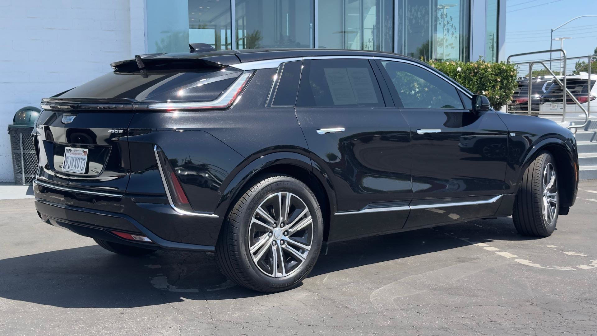 Used 2024 Cadillac Lyriq Luxury RWD image 4