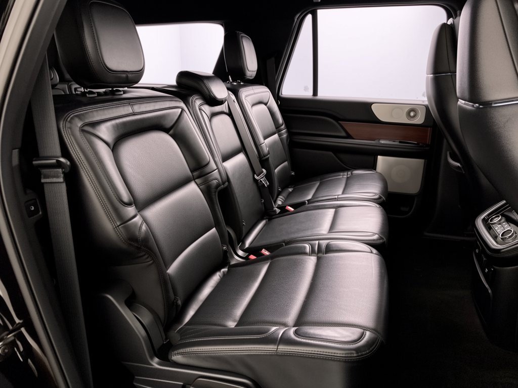 Used 2021 Lincoln Navigator L Reserve w/ Luxury Package AWD/4WD image 29