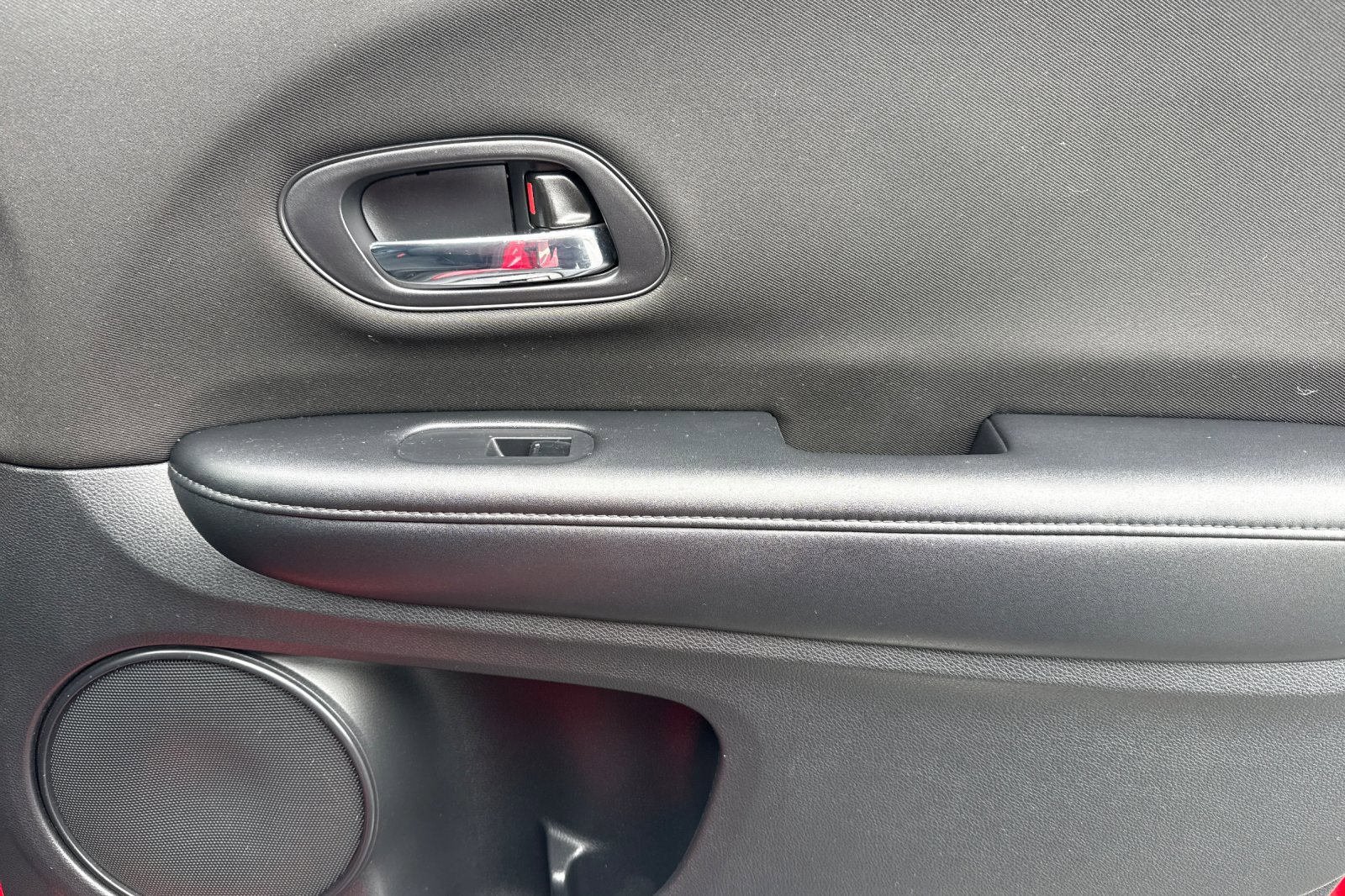 Used 2018 Honda HR-V LX image 21