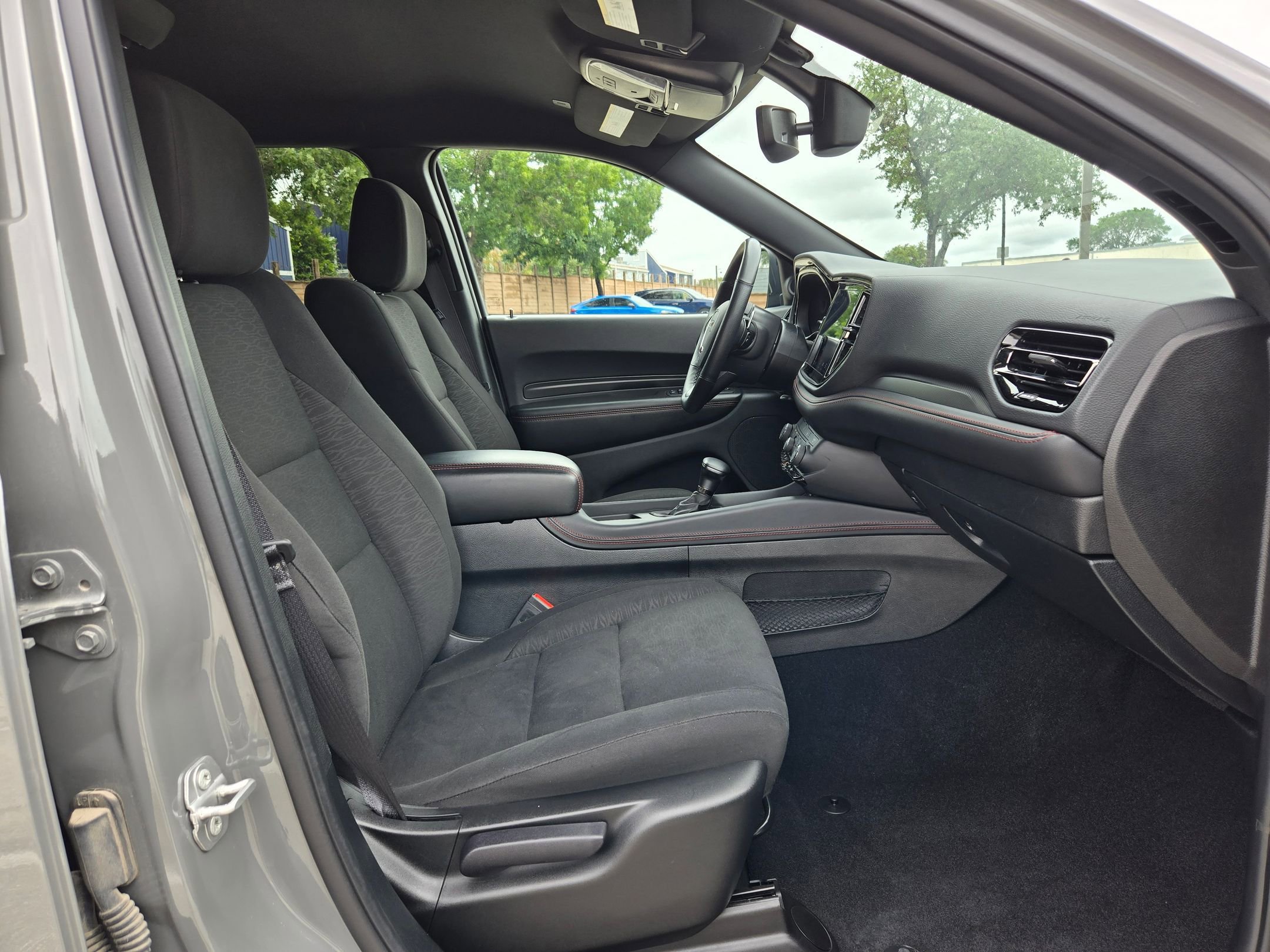 Used 2025 Dodge Durango GT AWD/4WD image 28