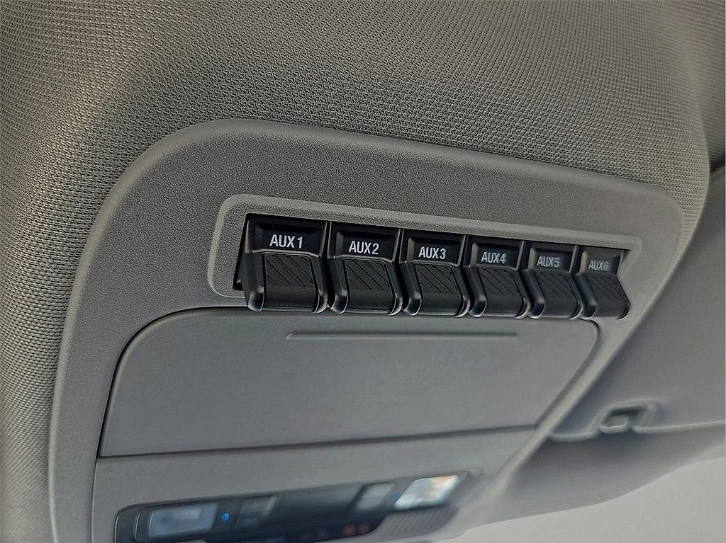 New 2025 Ford F600 4x4 Regular Cab Super Duty w/ XL Chrome Package image 17