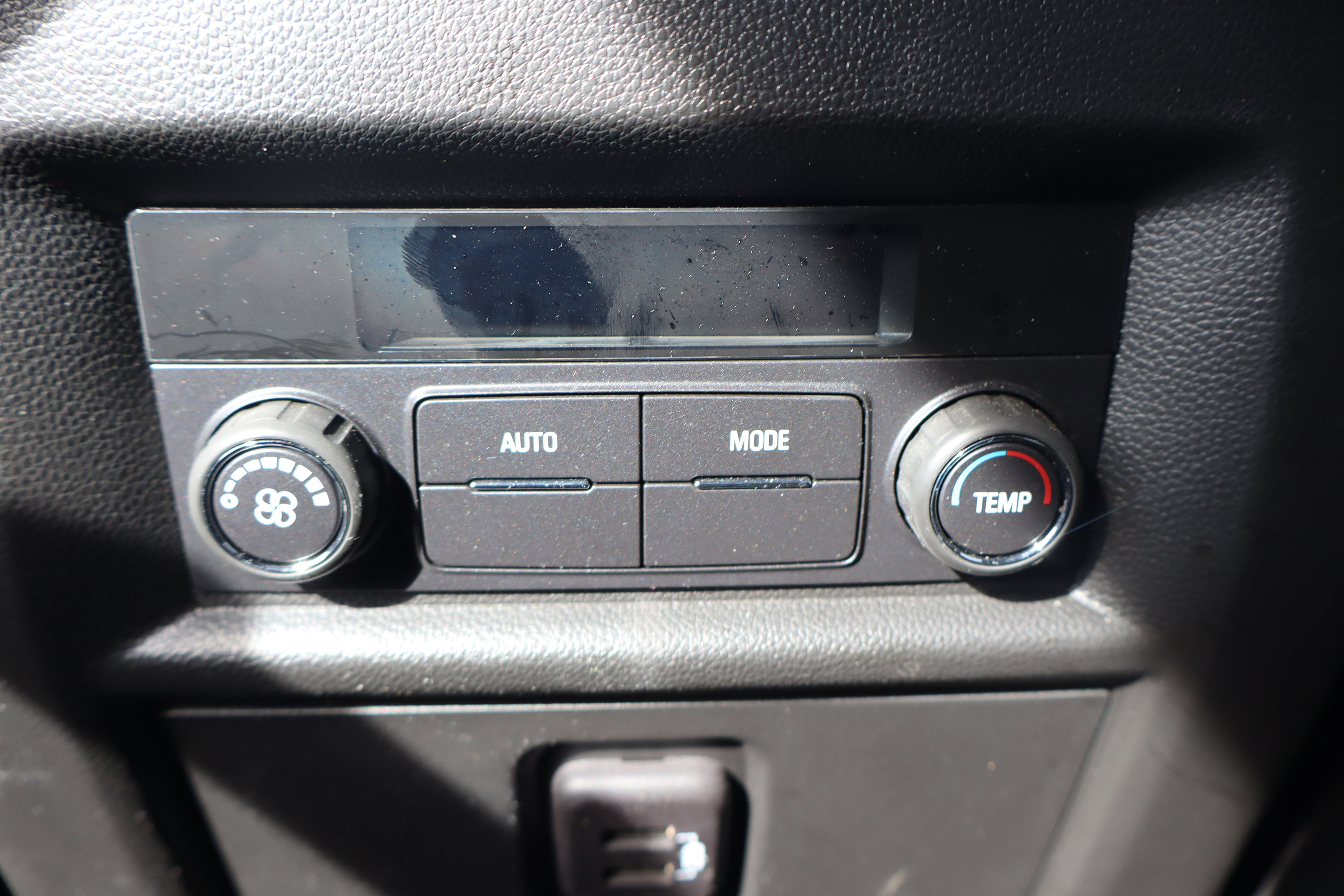 Used 2023 Chevrolet Traverse LT AWD/4WD image 25