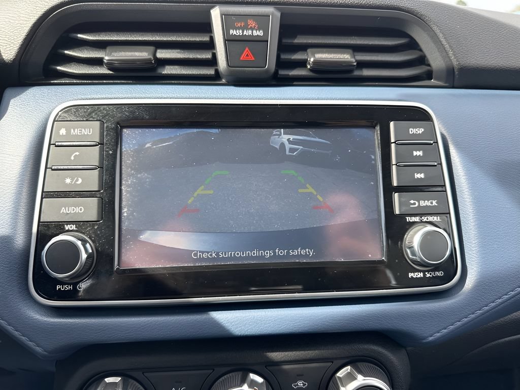 Used 2025 Nissan Versa SV FWD image 15