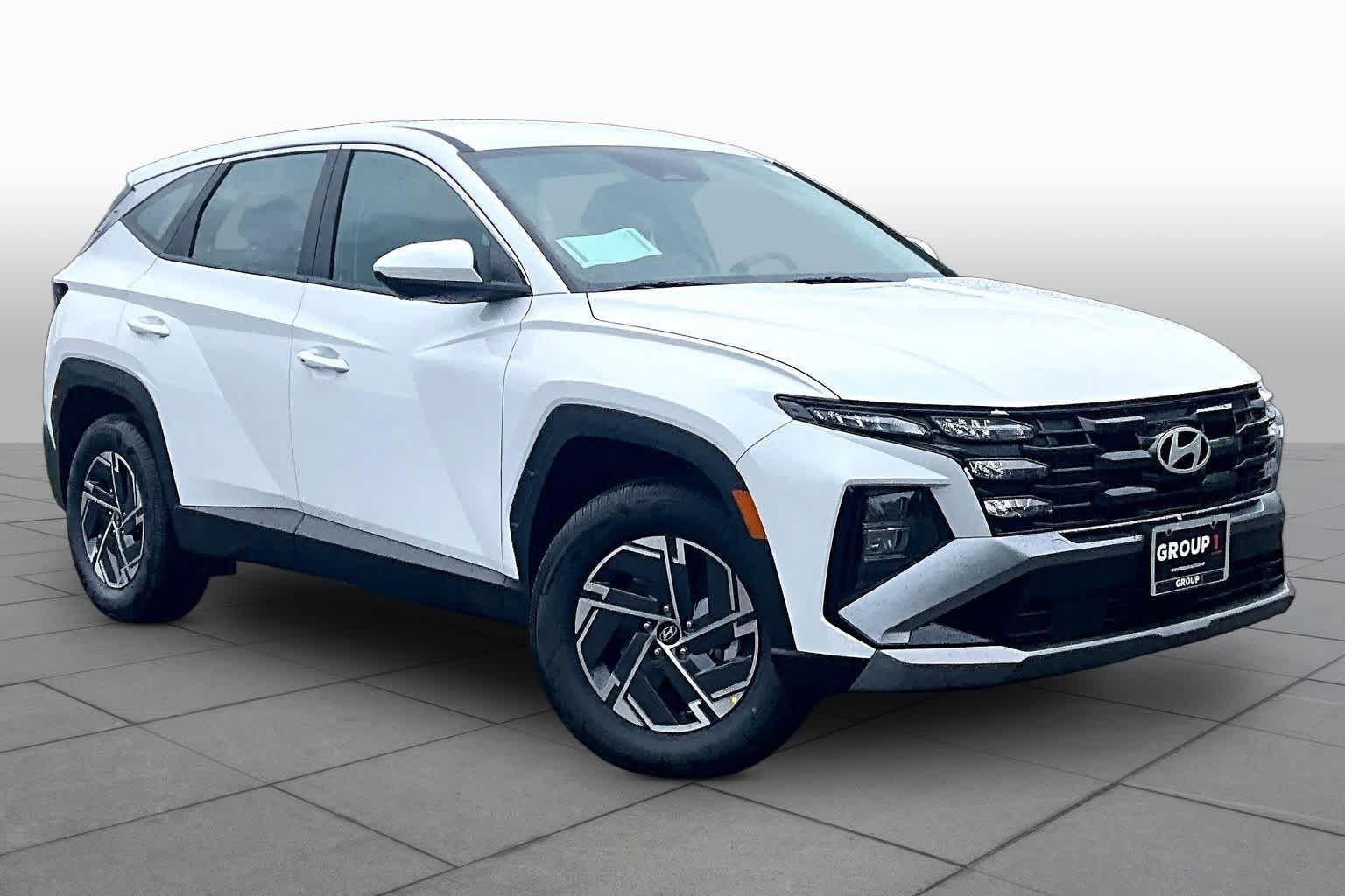 New 2026 Hyundai Tucson Blue SE AWD/4WD image 2