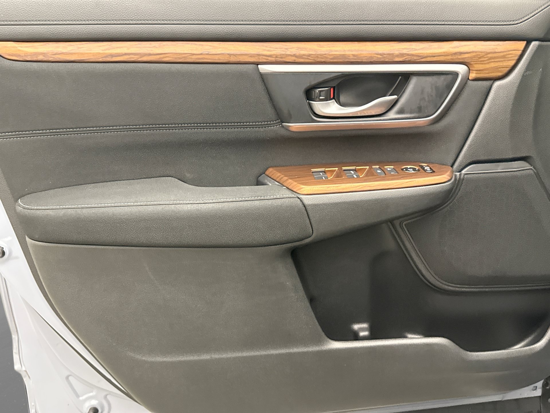Used 2020 Honda CR-V EX image 9